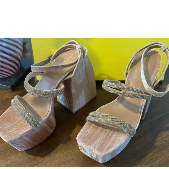 MilaJewel Sam Edelman Circus Ny ankle strap platform sandals. Extraordinary. - Picture 4 of 16